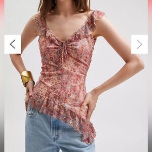 NWT Kimchi Blue Hydi Asymmetric Lace Tunic Top